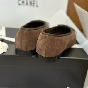 Ballet brown suede flats, view 3