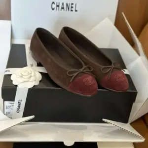 Ballet brown suede flats, view 5