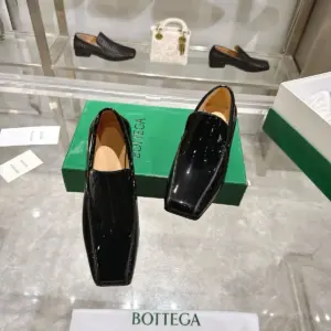 Heels in Black placeholder image