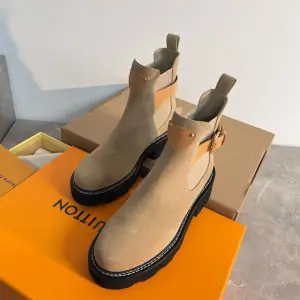 Buckle black suede boots, view 3