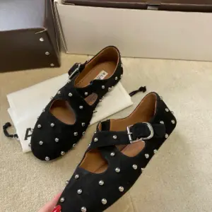 Buckle black suede flats, view 3