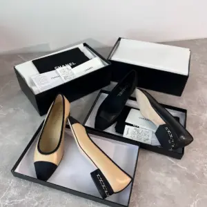 Chain brown leather flats, view 5