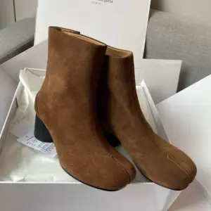 Chunky brown leather boots, view 2