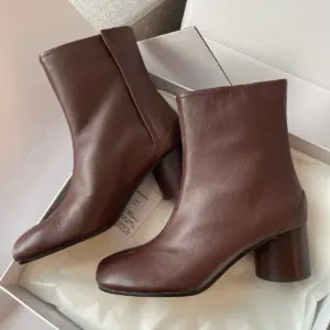 Chunky brown leather boots, view 3