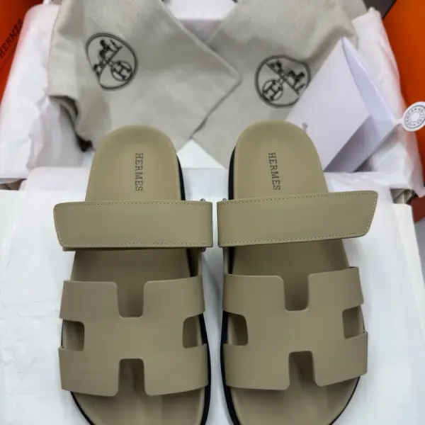 Classic beige leather sandals, view 1