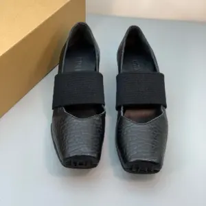 Classic brown leather flats, view 3
