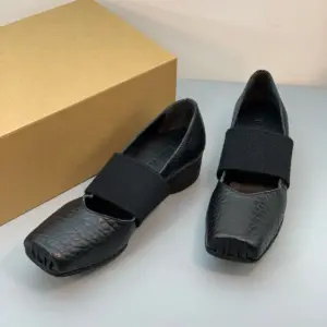 Classic brown leather flats, view 5