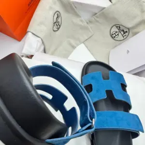 Classic grey leather sandals, view 3