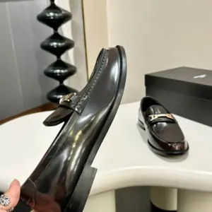 Formal black leather derby shoes, view 3
