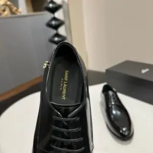 Patent leather oxford shoes, view 3