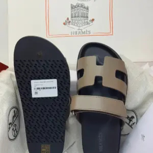 Green leather sandals, view 2
