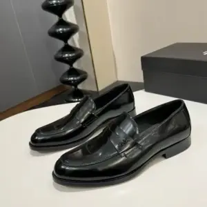 Mens black leather derby shoes, view 3