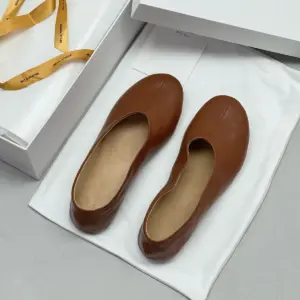 Retro brown leather flats, view 2