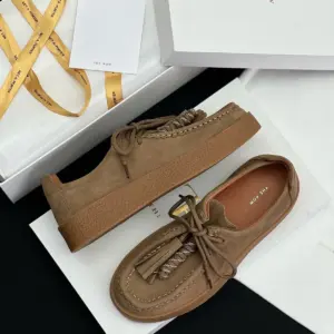 Tassel brown leather loafers, view 3