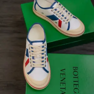 White canvas sneakers, view 5