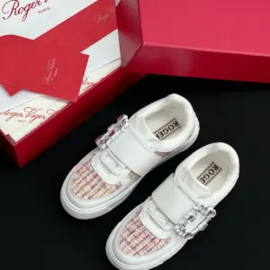 White leather canvas sneakers, view 2