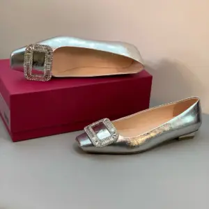 White leather flats, view 3