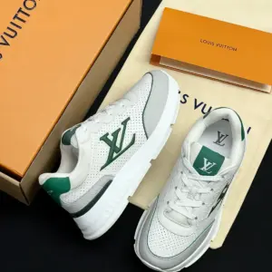 White leather sneakers, view 3
