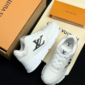 White leather sneakers, view 5