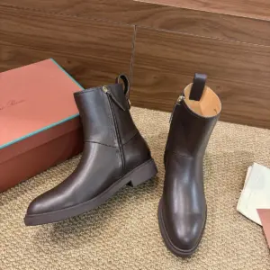 Women's Boots in Brown placeholder image